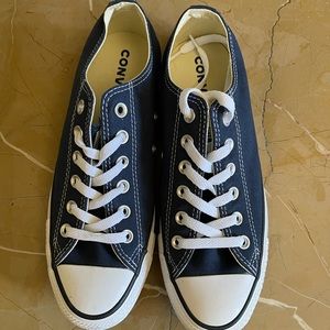 Converse sneakers, never worn, no box